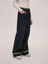 デニム風生地とレースデザインのストレートパンツ【秋用・スリムフィット・女性用】（セットアップ対応）