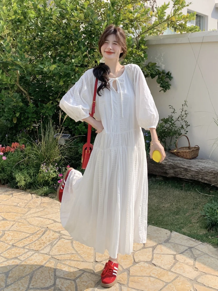30代の夏にぴったりな白ワンピースは、どう選ぶ？