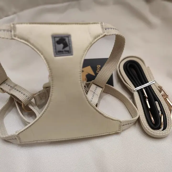 可愛いデザインの犬用ハーネス【中小型犬用・お出かけ用・胸部固定タイプ】
