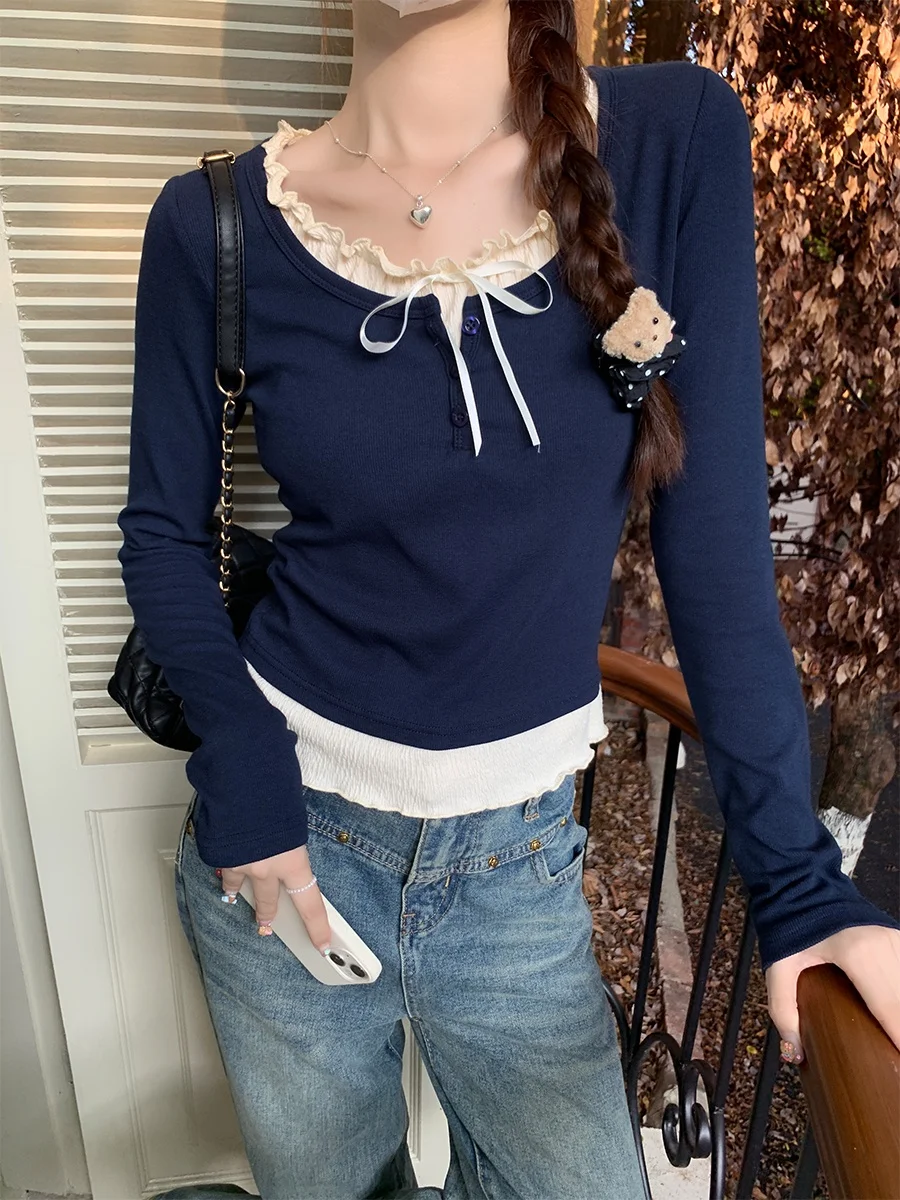 春用レディースレイヤード風フリル付きラウンドネック長袖Tシャツ【スリムフィット・ベーシックスタイル】