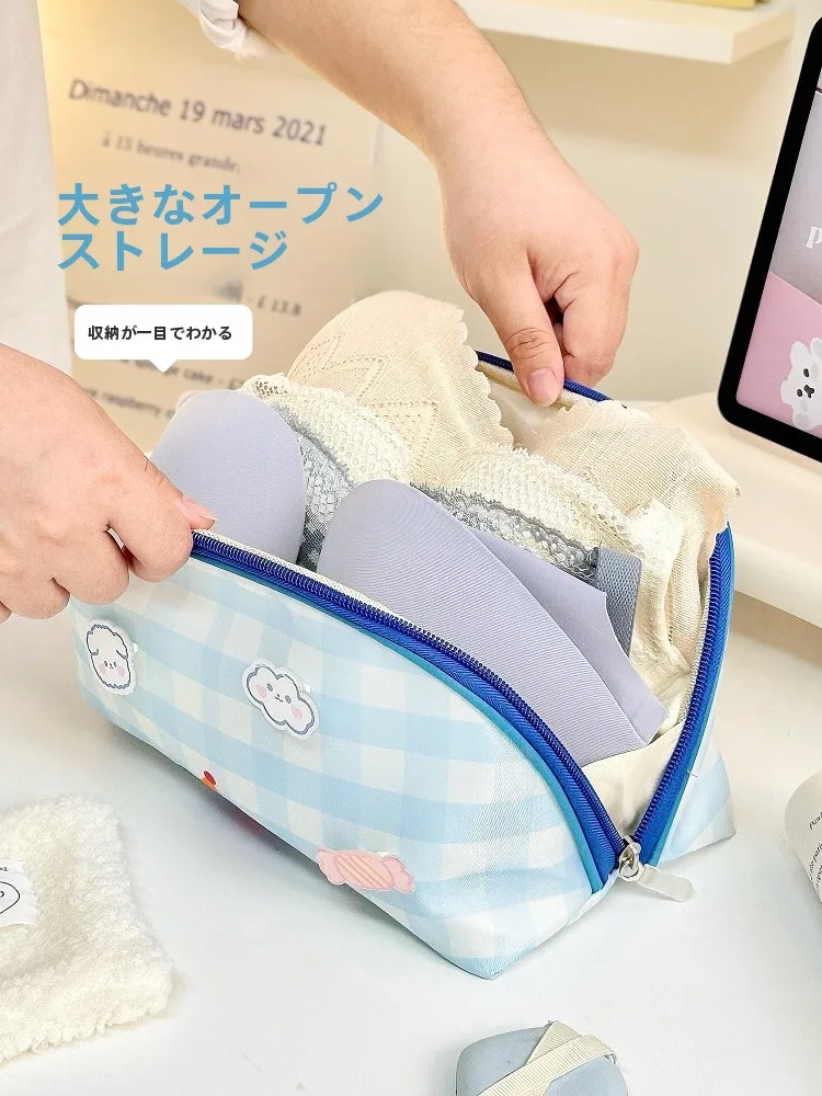 可愛いデザインの旅行用化粧ポーチは下着・靴下・洗面用小物収納に最適か？