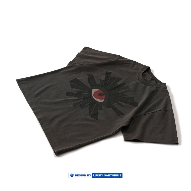 お祭り ロゴ デザインの参考例：夏用カジュアル半袖Tシャツのアニメ風プリントと泡立て加工