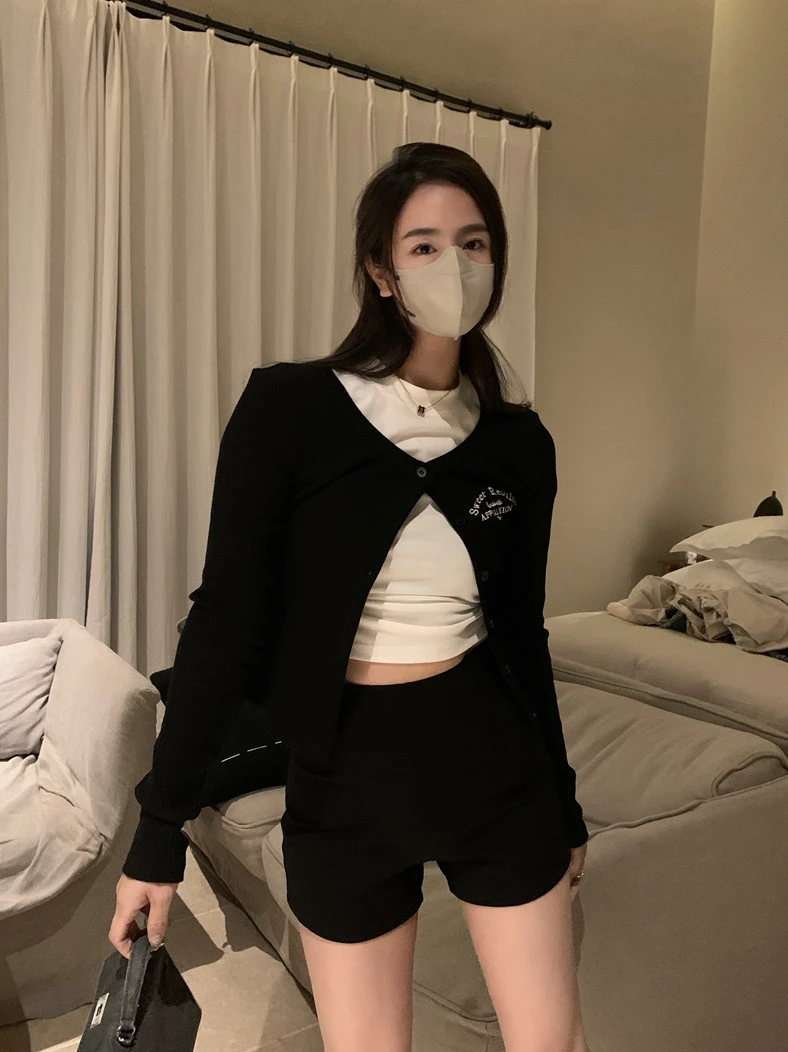 気温25度から30度まで着るショートパンツは、どんな素材が最適？