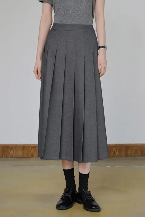 上品なグレーのハイウエストAラインミディスカート【プリーツデザイン・シンプルスタイル】