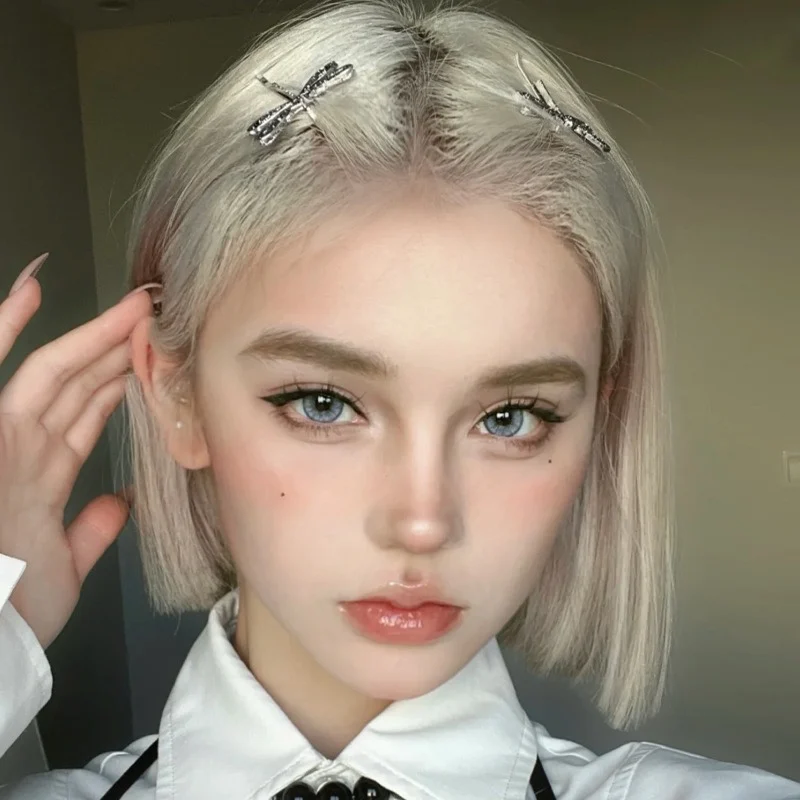 ボブヘアアクセサリーはどう選ぶ？レトロモダンなトンボ型ヘアクリップが解決する3つの悩み