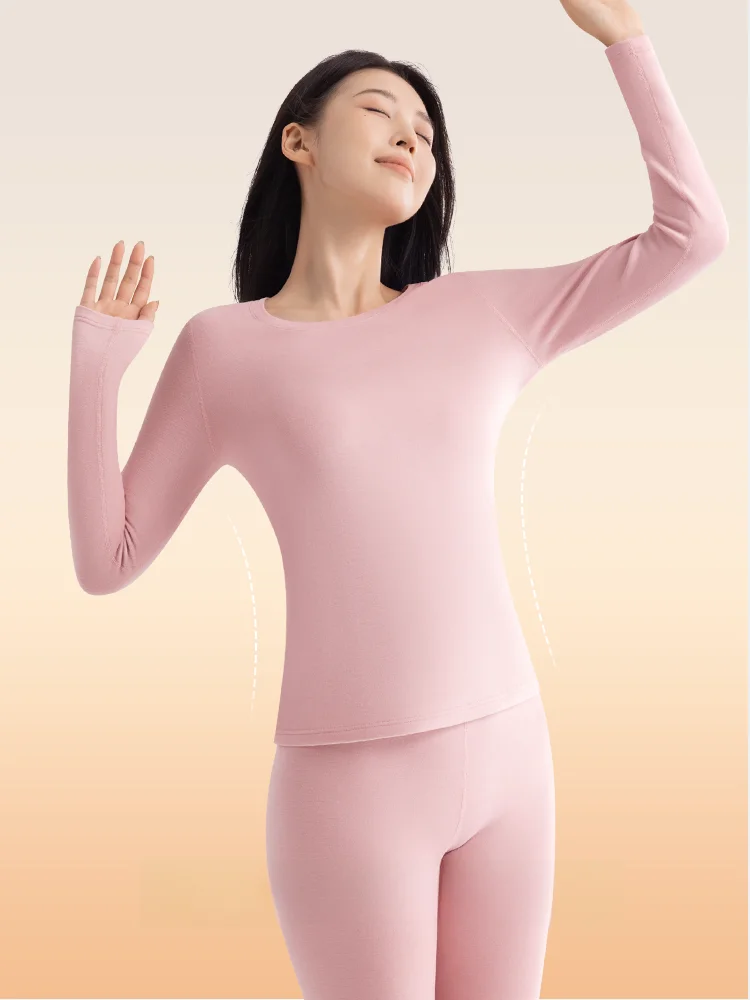 11月に着る服は、どうやって選ぶ？男女兼用の保温インナーが解決する秋冬の悩み