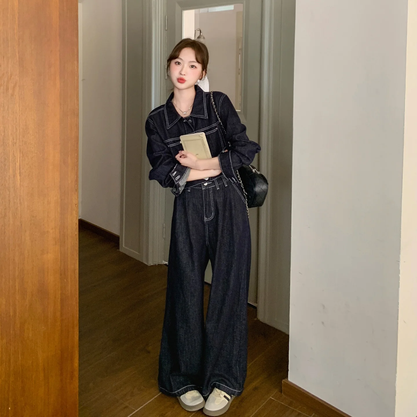 クロップド丈セットアップはどんなもの？女性にぴったりのカジュアルスタイルをどう選ぶ？
