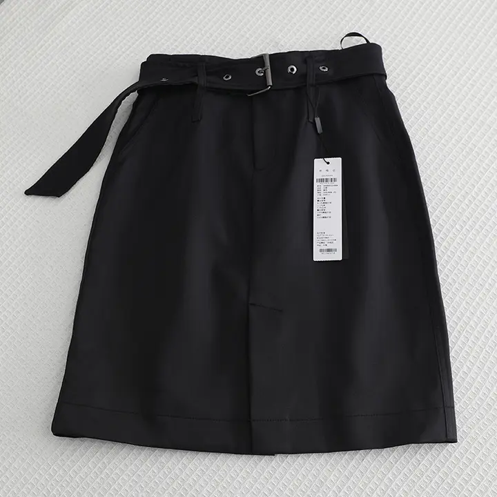 エレガントなデザイン！Aラインスカート【ウエストベルト付き・スリット仕様・春夏用】（セットアップ対応）