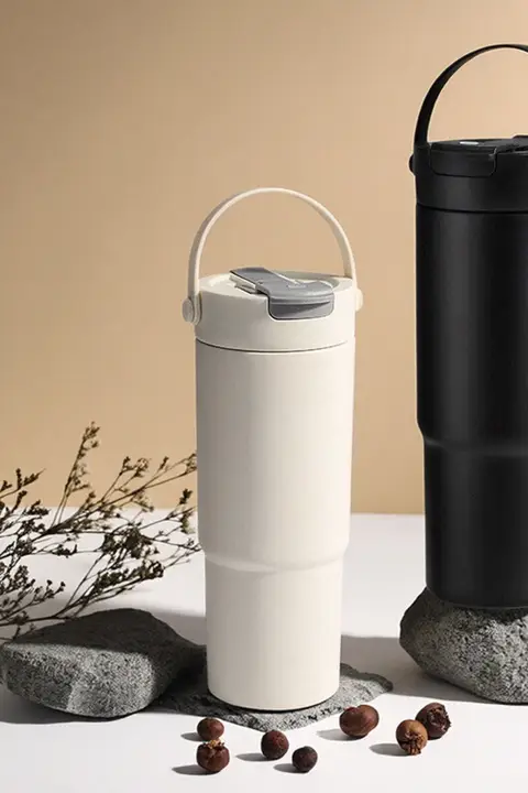 おしゃれな陶器製保温マグカップ【大型・持ち運び便利・車用・コーヒー・スポーツ用】