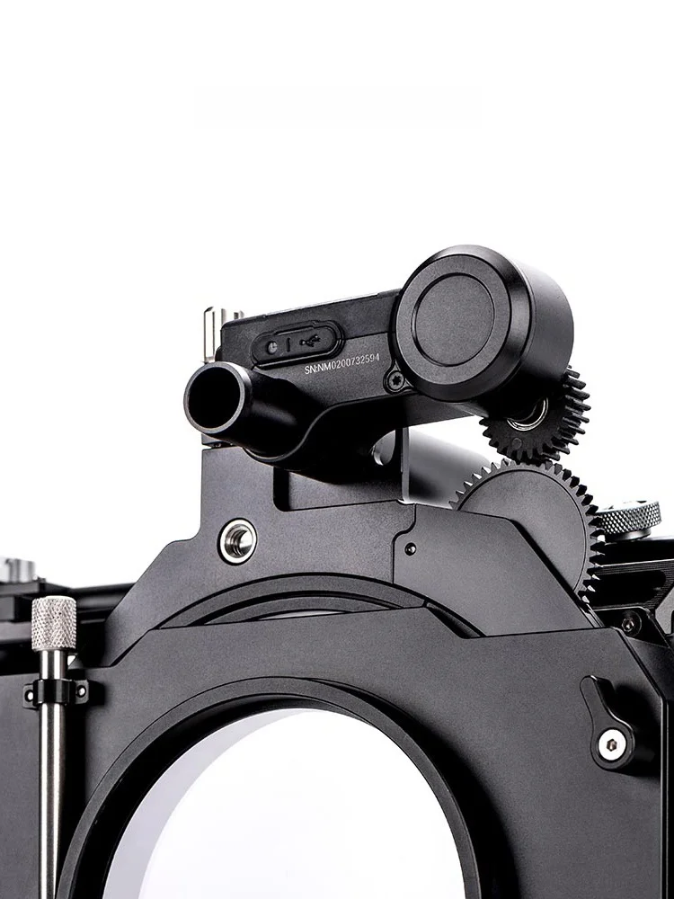 35mmフィルムと8mmフィルムの時代に、映画のような光をどう捉える？