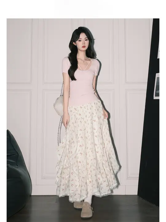 ロングスカート レディース 花柄 レース アシンメトリー フリル ドレープ 甘め フェミニン インスタ映え 春物 「Forever21」
