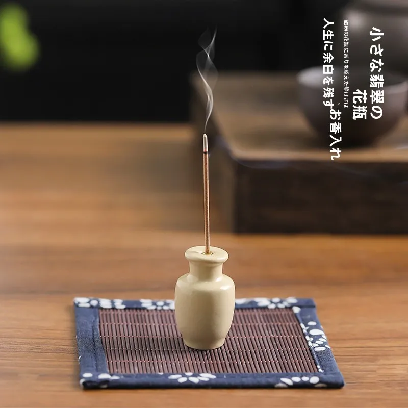 禅の雰囲気を漂わせる小玉瓶形香り立て【トレー付き・室内茶道用】