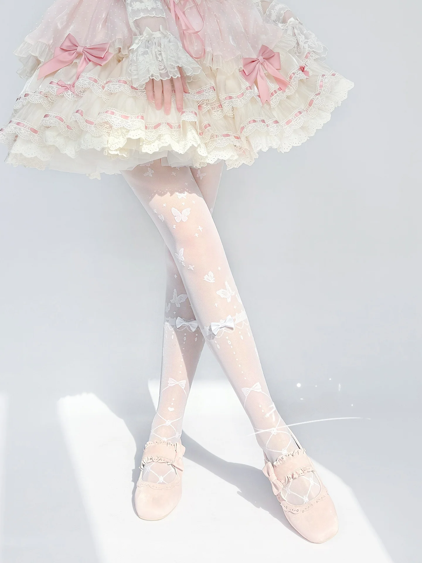 可愛い蝶結びデザインのロリータ風白色タイツ【花柄・浮光蝶舞】
