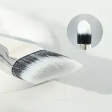 顔の輪郭にフィットするシェーディングブラシ【初心者向け・斜角ブラシ】