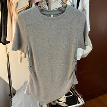 個性的なデザインのフリルラウンドネック半袖Tシャツ【女性用・夏向け・スリムフィット・薄手】