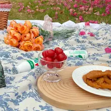アウトドア用折りたたみ式防水ピクニックマット【厚手・持ち運び便利】