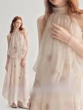 デザイン性が高い！フレンチスタイルのハングネックドレス【リゾート風・夏用】（セットアップ対応）