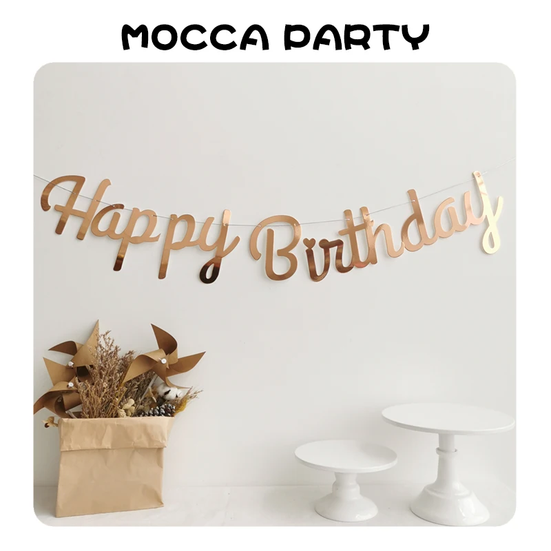 Happy Birthday カードをどう選ぶ？子供と大人の両方を満足させる、シンプルで心に残るデザインがここに！