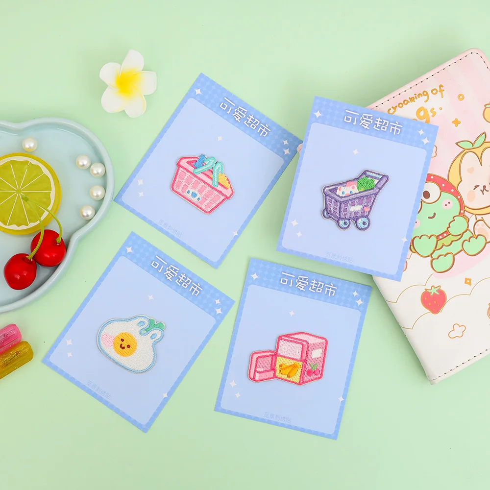 ミニステッカーはどこで選ぶべき？カートゥーン刺繍装飾シールが解決する日常の小さな満足感