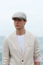 ストライプデザインのキャップ【軽やかで防晒効果・アウトドア用】