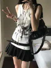 アメリカンビンテージ風ホワイトタンクトップ【夏用・デザイン性のある個性的なスタイル】