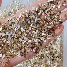 極上の柔らかさの白鹅绒ネイルアート装飾【白色水晶・平底・多角形デザイン・きらめき】