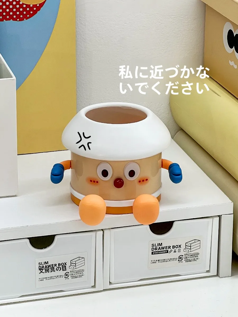 かわいいデザインの文房具収納ペン立て：学生向けデスク用の機能と使い方