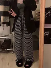 感を演出するストライプパンツ【毛巾面素材・軽やかな着心地】