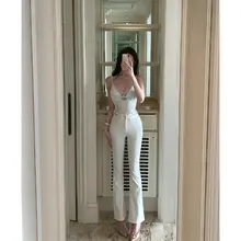セクシーなラインを強調！白のスリムストレートジーンズ【加絨・フレアパンツ】