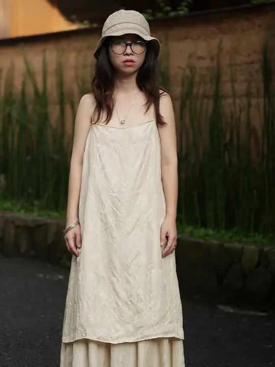 オリジナルデザインの復古スタイル夏用シルクキャミソールワンピース【エレガントなジャカード織り】
