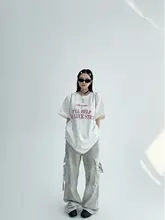 カジュアルなワイドレッグパンツ【アメリカンスタイル・ウォッシュ加工・大きなポケット付き】