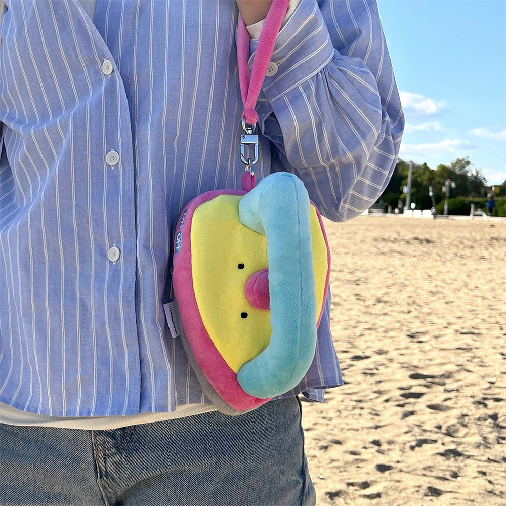 かわいいデザインのペンケース兼化粧ポーチ：可愛いコスメプレゼントとしての実用性と選定基準
