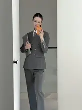 グレー ダブルブレストスーツ【スリムフィット・ビジネス通勤・ベルボトムパンツ】（セットアップ対応）