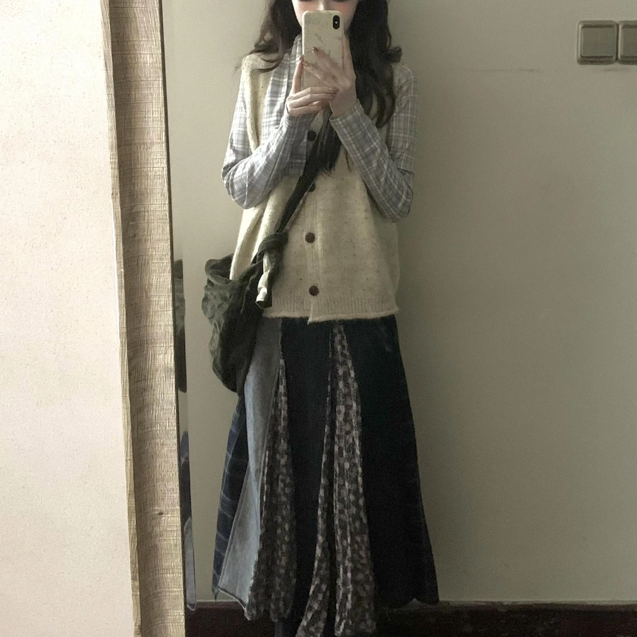 レトロ風Aラインデニムスカート：春秋通勤に最適な高腰パッチワークデザイン