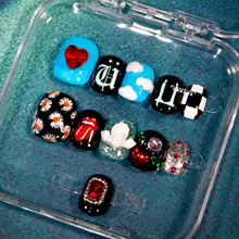 手描きデイジーデザインの高品質マニキュア【オリジナル・重工仕上げ】