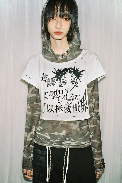 迷彩デザインのフード付きTシャツ【夏用・カジュアル・女性用】（セットアップ対応）