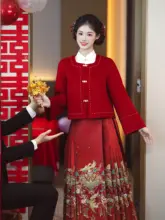 華やかなデザインの赤色両面ウールコート【新中式・ウエディング用】