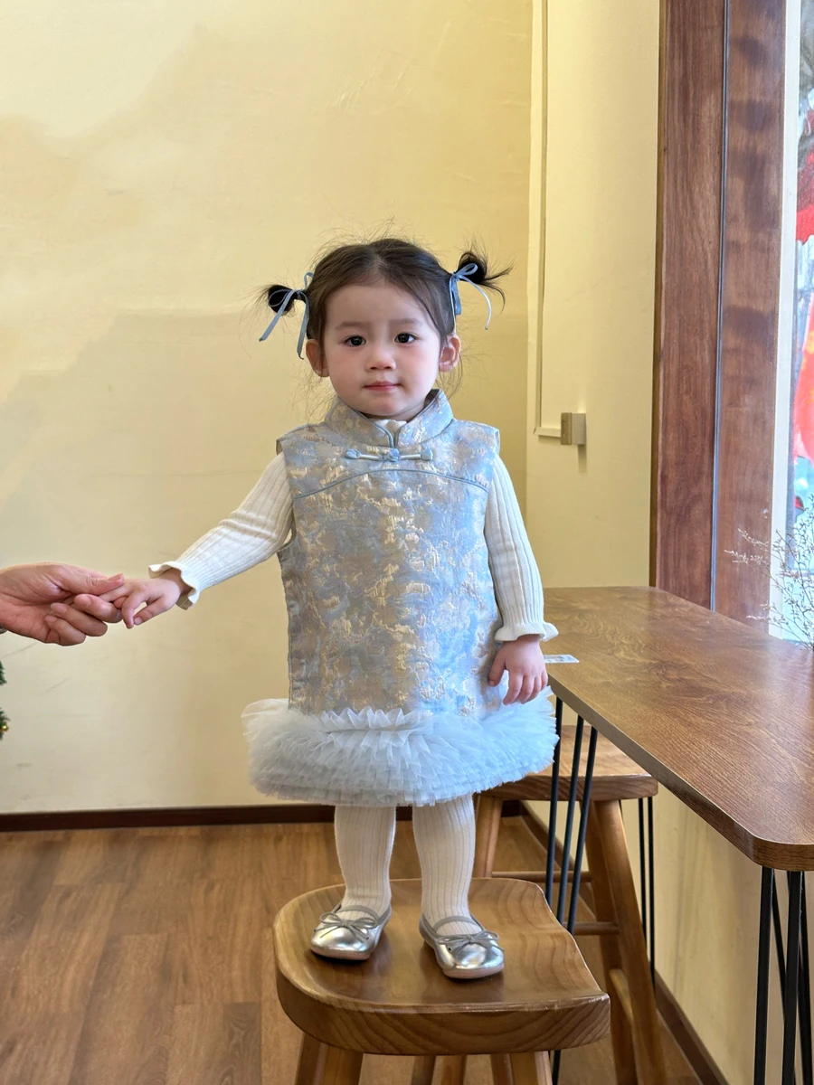 女の子用漢服風ドレス：冬季に適した綿入れデザインと記念日向けの着こなし