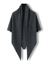 山羊絨製 無地の三角ショール【秋冬向け・保温・スタイリッシュ】