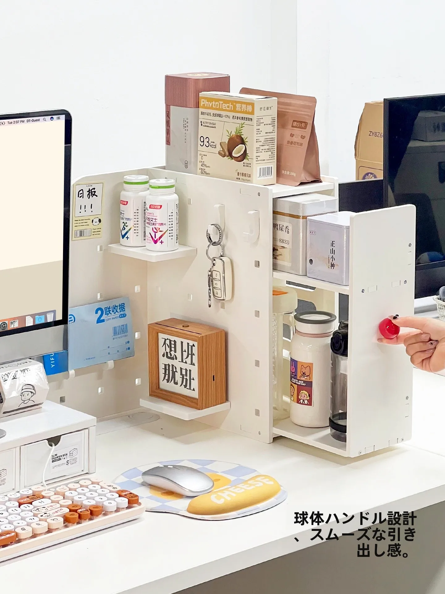 デスク用コーナー収納ラック：機能性と収納効率を重視した実用性の評価