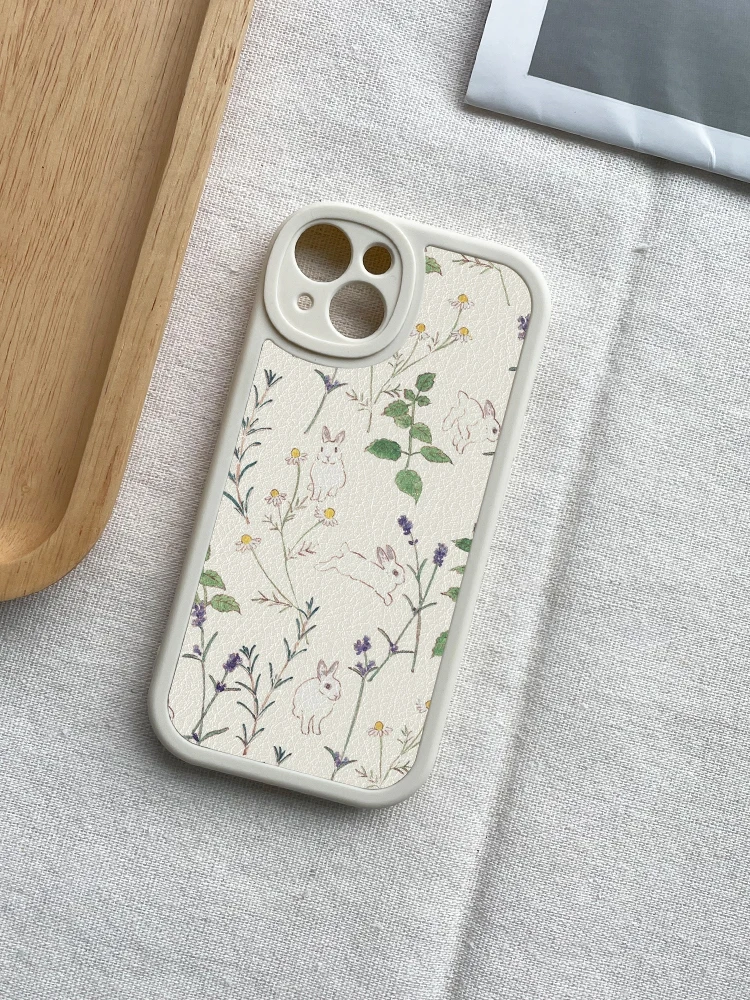 iPhoneケース 手帳型 かわいい どう選ぶ？「小さな生花ウサギ」がもたらす、日常の小さな幸せとは？