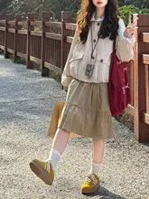 カジュアルカーキ色のハイウエストAラインスカート【フリル付き・五分丈・レトロデザイン】（セットアップ対応）