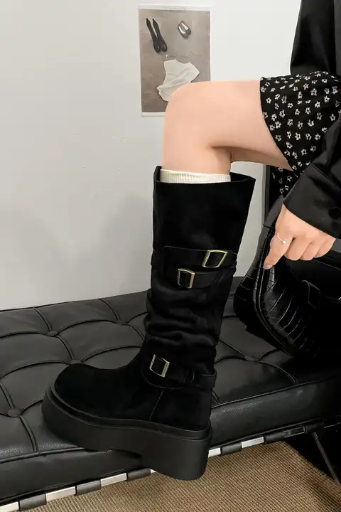 カキ色のレトロ風ロングブーツ【厚底・女性用・スタイリッシュデザイン】