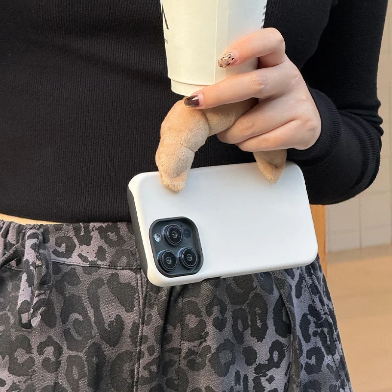 スマホを手に持つたびに心が温まる——「スマホバンカーリング」に合う、最高の手提げ式ケースは？