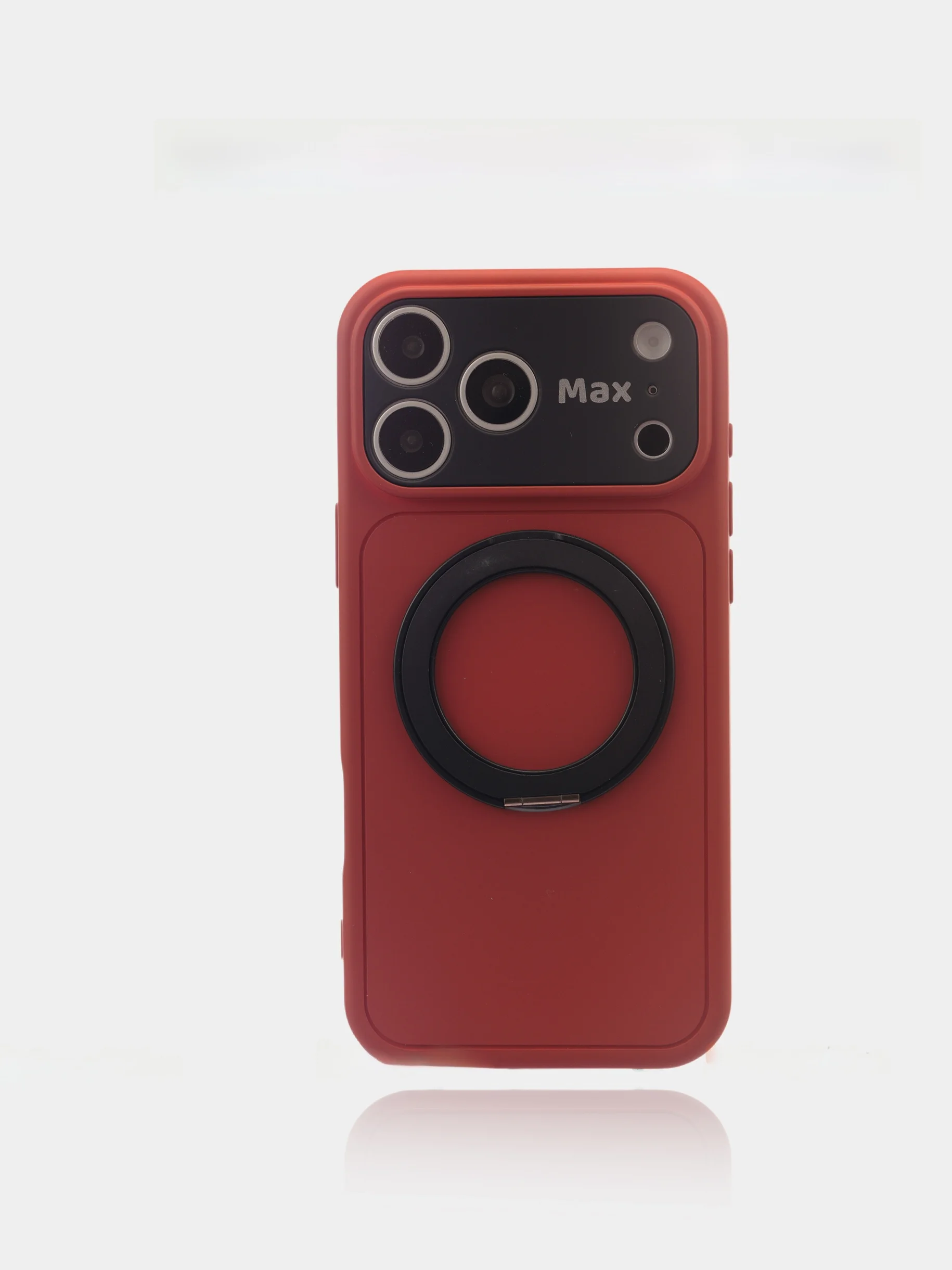 iPhone 13と13 Proのケース比較：バイカラー液体シリコンスタンドケースの実用性と性能