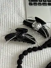 シルバー薔薇立体型ヘアクリップ【デザイナー仕様・リボン付き・バンスクリップ・後髪用】