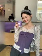 春夏用の微透な紫色の小花柄長袖Tシャツ【女性用・スリムフィット・おしゃれなデザイン】