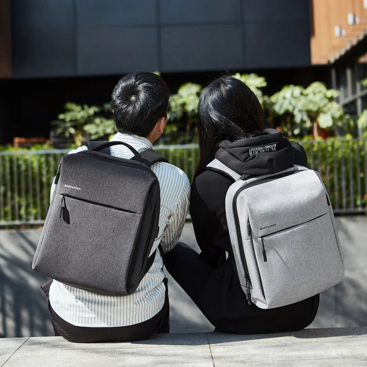ノートパソコンが入るリュックをどう選ぶ？通勤・通学・旅行で使えるおすすめモデルとは？