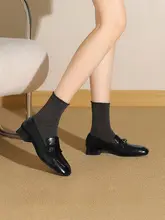 レトロなイギリス風の通勤用ローヒールシューズ【女性用・スリップオンスタイル】