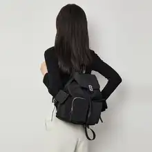 女性用軽量おしゃれリュックサック【通勤・旅行・防水・カジュアルデザイン】
